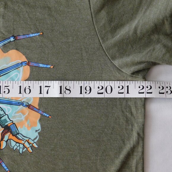 T Shirt Crowdstrike Spider Robot Anime Style Graphic Adult Size L Large - Picture 5 of 6